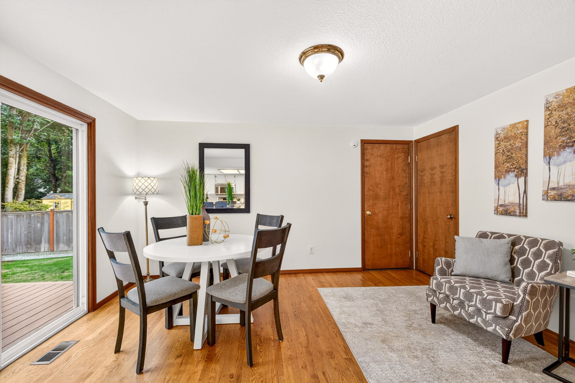 PENDING! 13712 176th Ave NE, Redmond