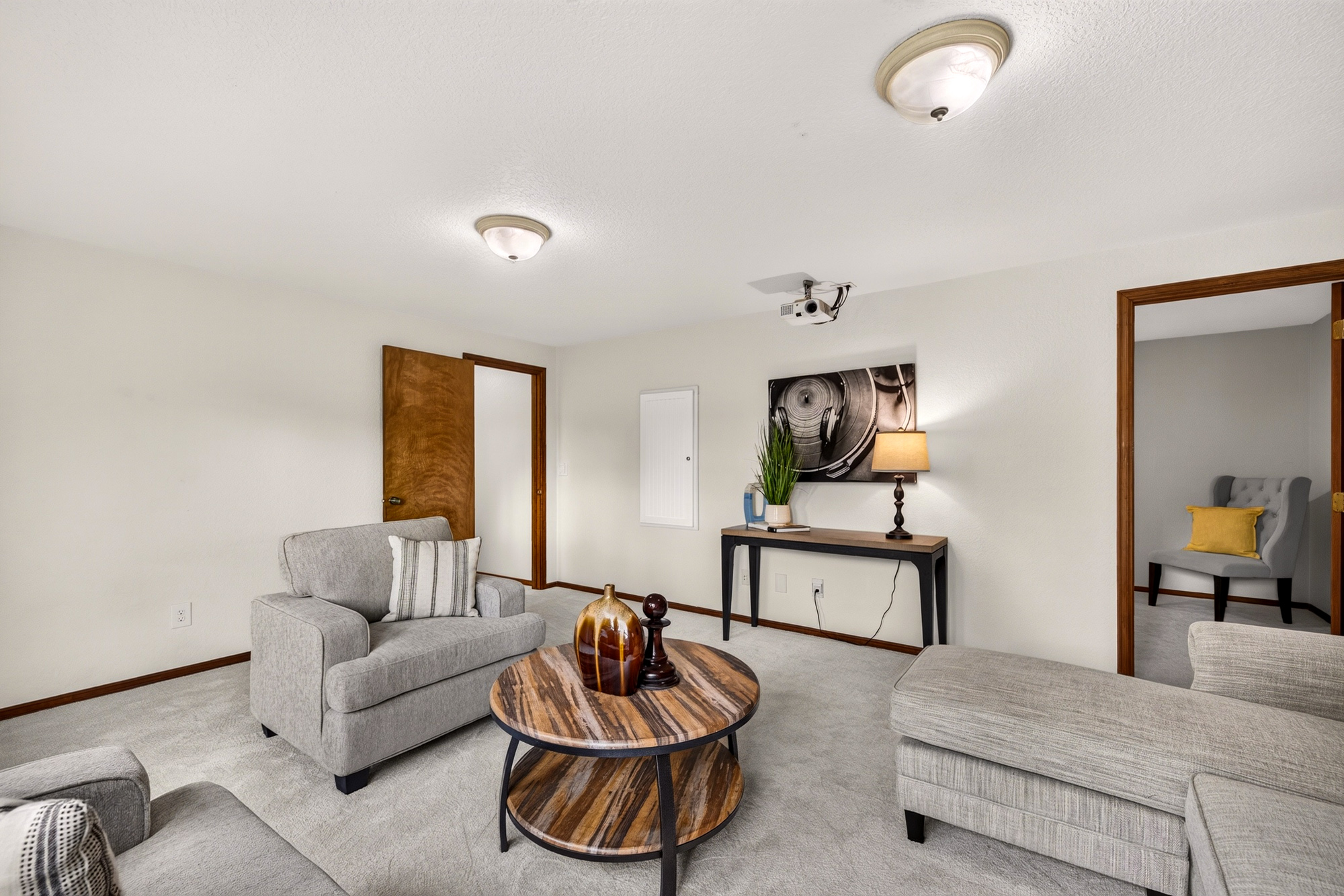 PENDING! 13712 176th Ave NE, Redmond