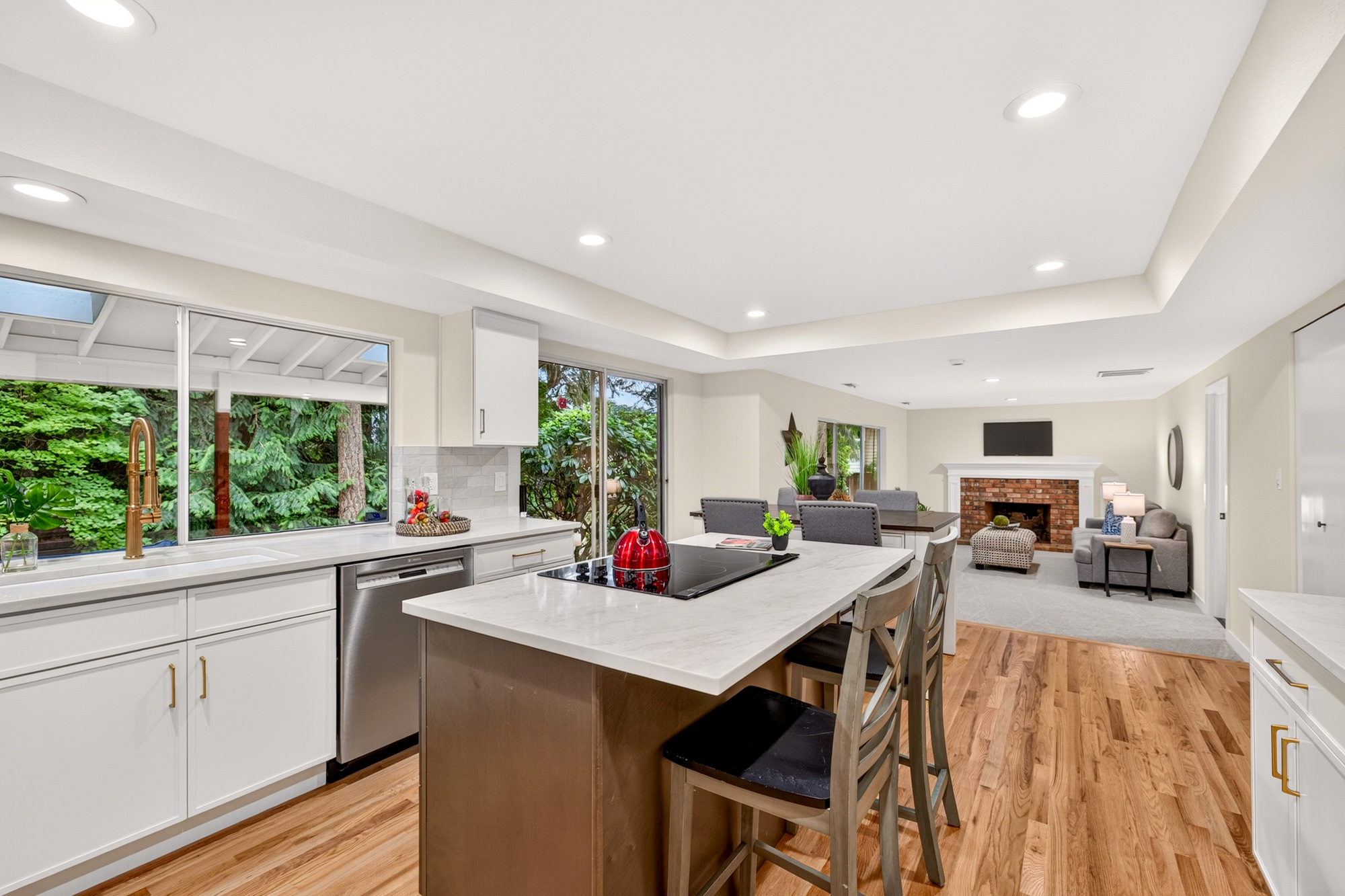 17405 NE 136th St, Redmond