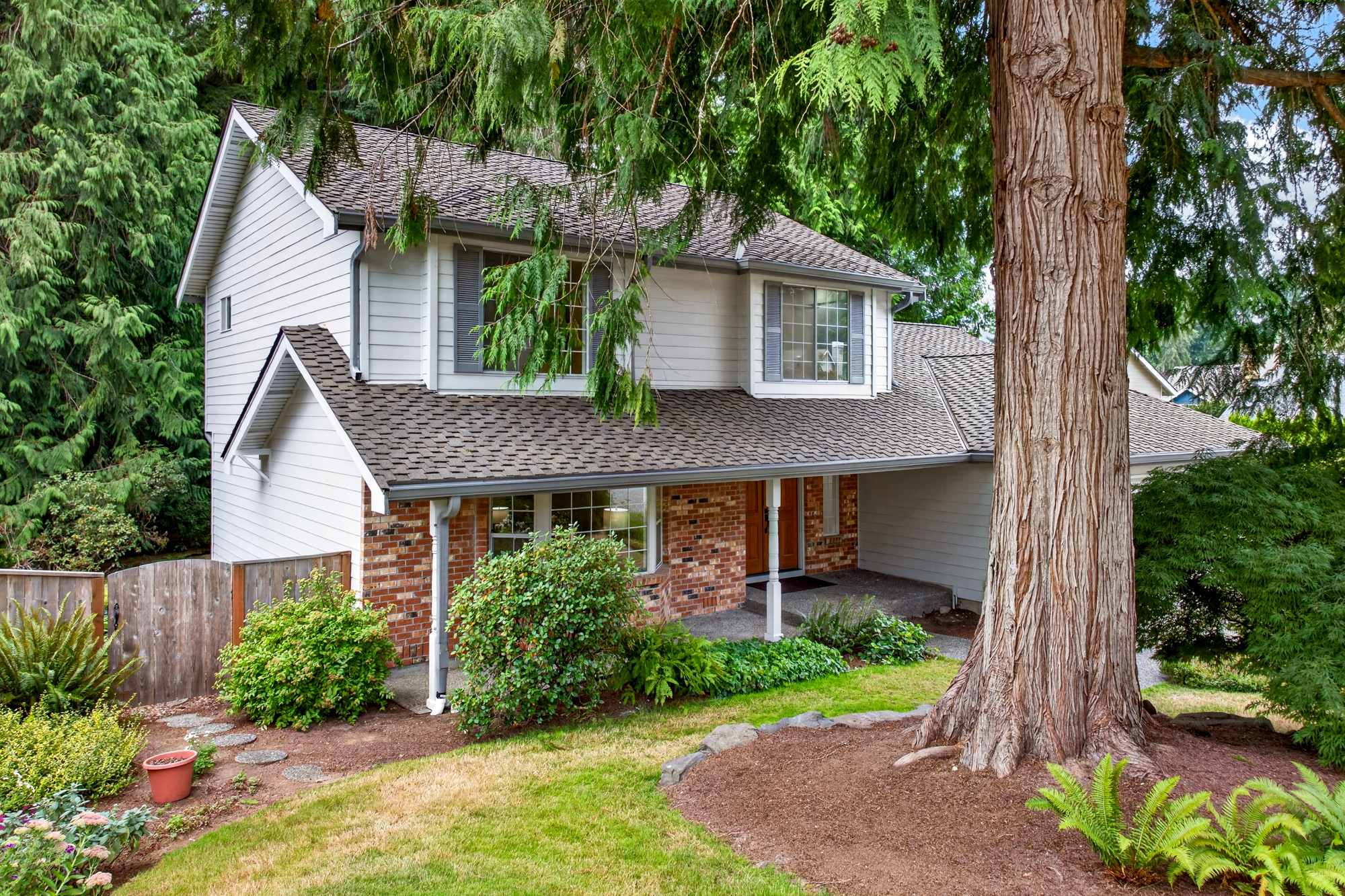 17405 NE 136th St, Redmond