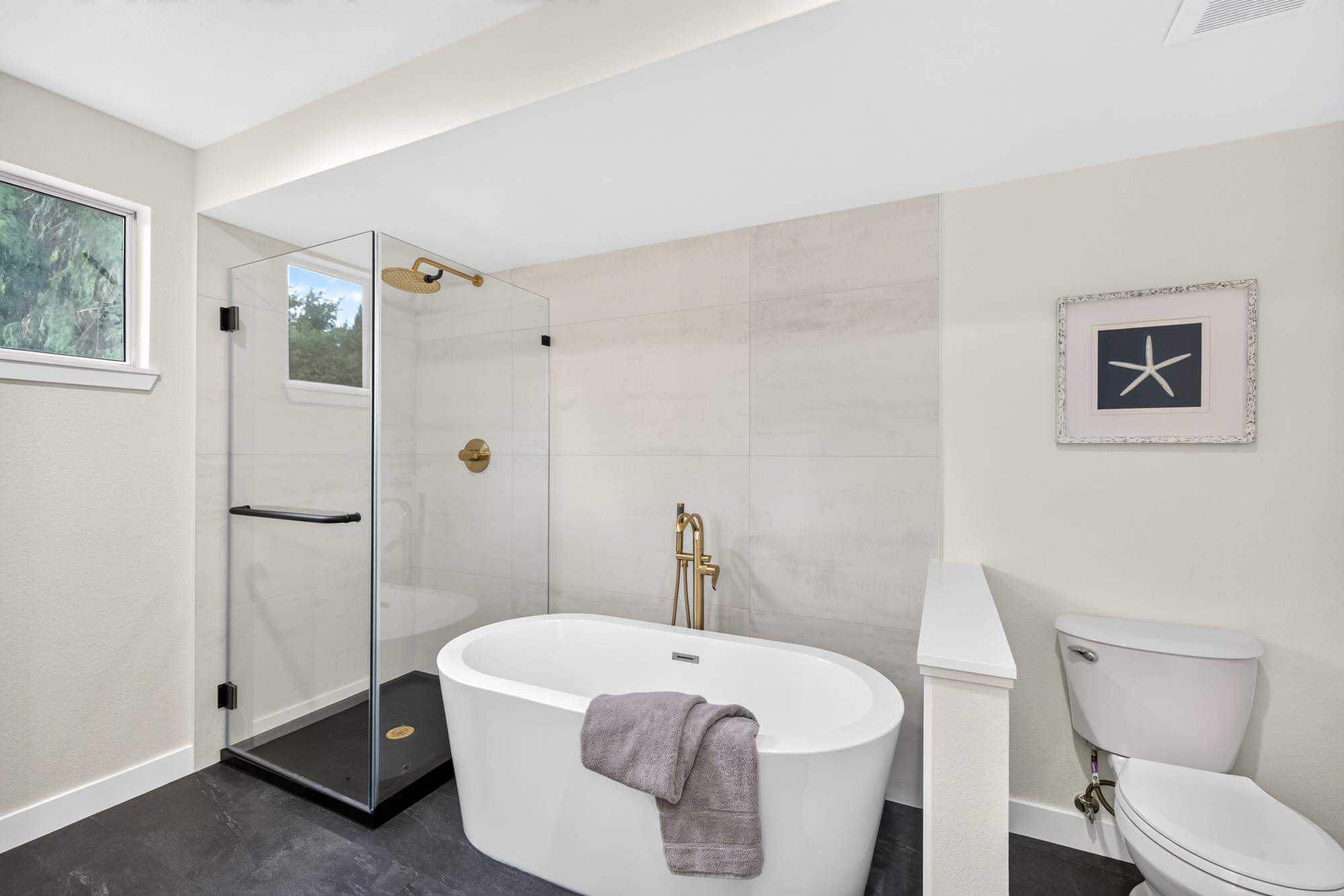 17405 NE 136th St, Redmond