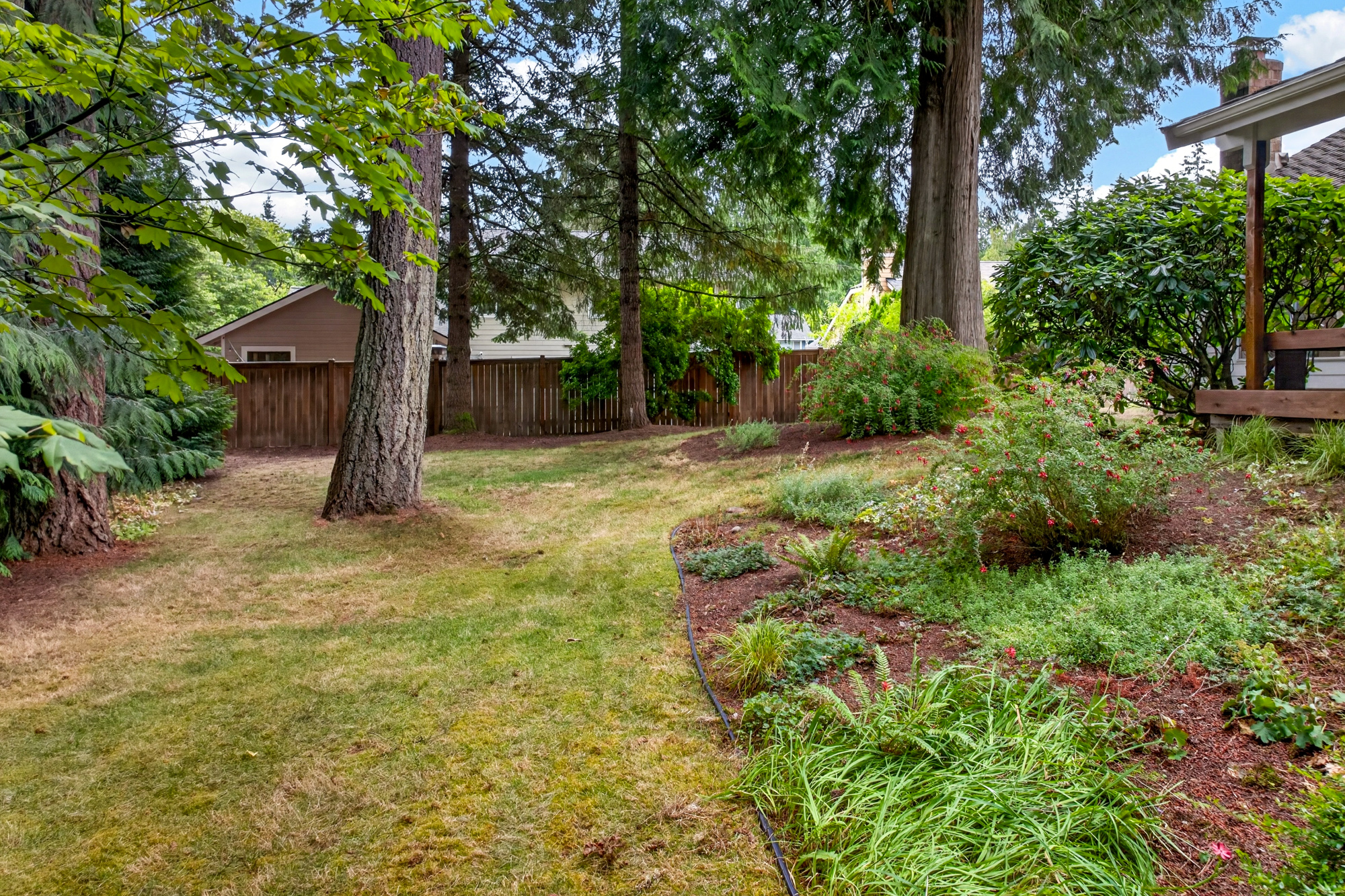 17405 NE 136th St, Redmond