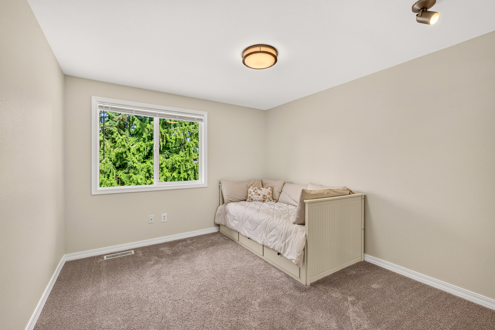 2711 169th St SE, Bothell